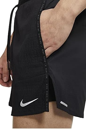 Nike Pantaloncini Uomo 153609799